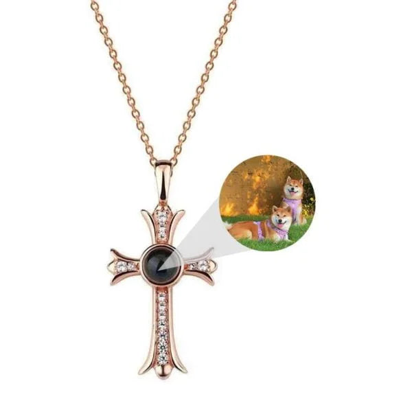 Collana con proiezione personalizzata con ciondolo croce in argento