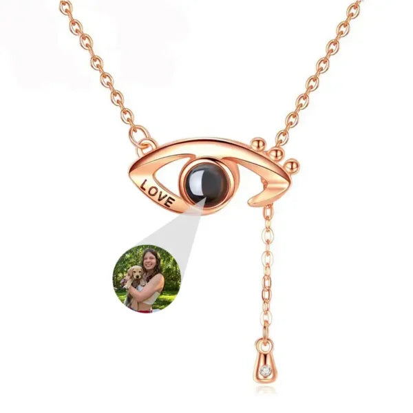 Collana personalizzata con proiezione di foto per l'amante del malocchio